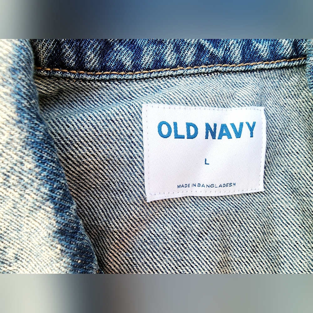 Old Navy Denim Jacket Jean Jacket - Picture 2 of 4